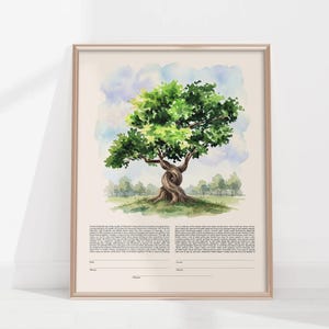 Op de afbeelding: Ingelijste kunstdruk met een aquarel van een boom met een gedraaide stam en groene bladeren. De achtergrond toont een zachte aquarelhemel en een graslandschap. De print zit in een goudkleurige lijst.