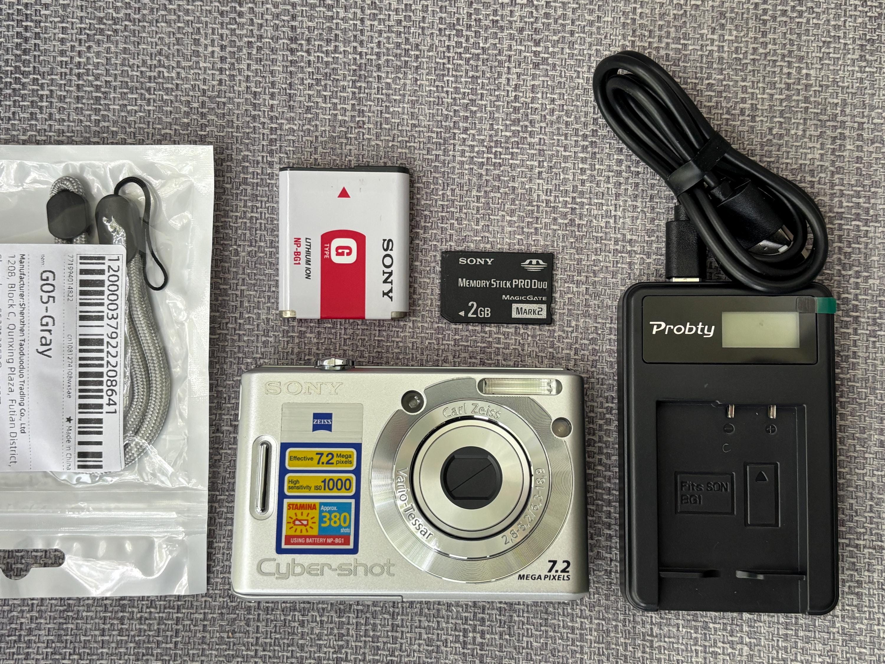 Exc-! Tested! Digital Camera SONY Cyber-shot DSC-W35 - 7.2mp CCD