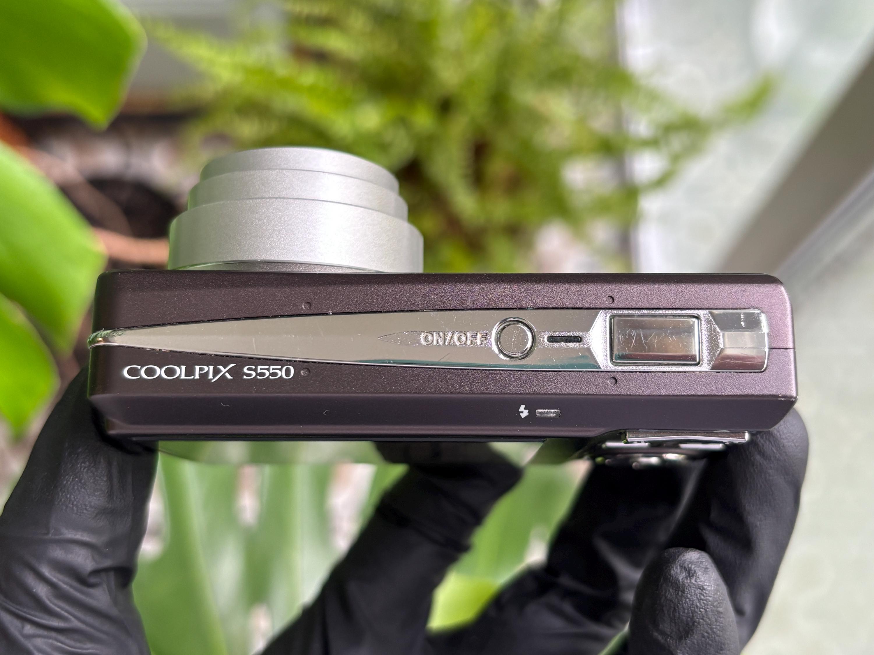 Nice! Tested! Digital Camera Nikon Coolpix S550 - 10.0mp CCD