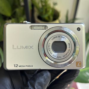 Nice! Tested! Digital Camera Panasonic LUMIX DMC-FS9 - 12.0mp CCD Sensor