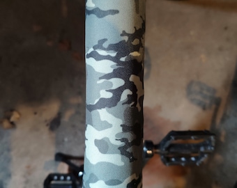 Saddle Dry - microfibre cloth - cycling/bike/bicycle - gift - green camouflage/camo - stocking filler/secret santa