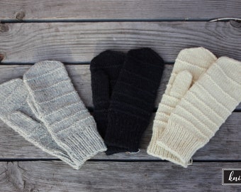 Hand knit mittens. 100% Natural wool handmade mittens. Warm gift for a woman, from Latvia.