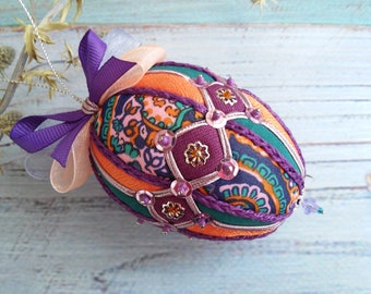 Wisząca ozdoba wielkanocna Wiszące ozdoby Ozdoby pikowane Ozdoby na choinkę wielkanocną Rustykalne pisanki Wisząca ozdoba wielkanocna Prezent wielkanocny Dekoracja jajek