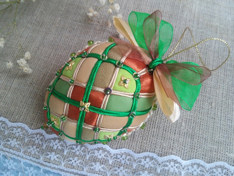 Hanging spring Easter decoration Easter eggs decor Rustic Easter eggs Easter hanging ornament Easter tree decorations Quilted ornaments