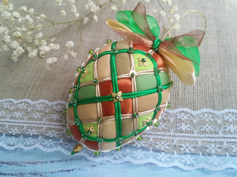 Hanging spring Easter decoration Easter eggs decor Rustic Easter eggs Easter hanging ornament Easter tree decorations Quilted ornaments