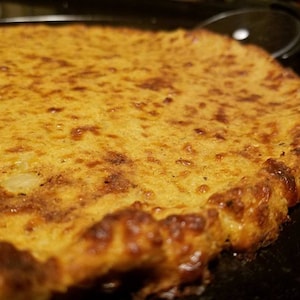 KETO PIZZA CRUST!! "FatHead" Style & Super Low Carb. Smells like the real deal with Just 1.4 Net Carbs Per Slice!!