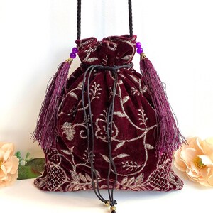 Embroidered Velvet Favour Potli Crossbody Bag. Wedding Purse Handmade Evening Handbags, Velvet Drawstring Pouch