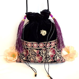 Embroidered Velvet Favour Potli Crossbody Bag. Wedding Purse Handmade Evening Handbags, Velvet Drawstring Pouch