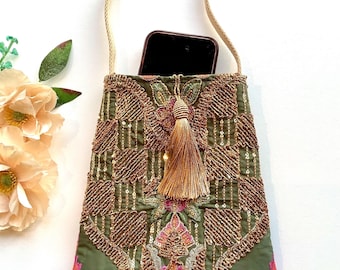 Bolso bandolera bordado. Bolso de noche bohemio hecho a mano.