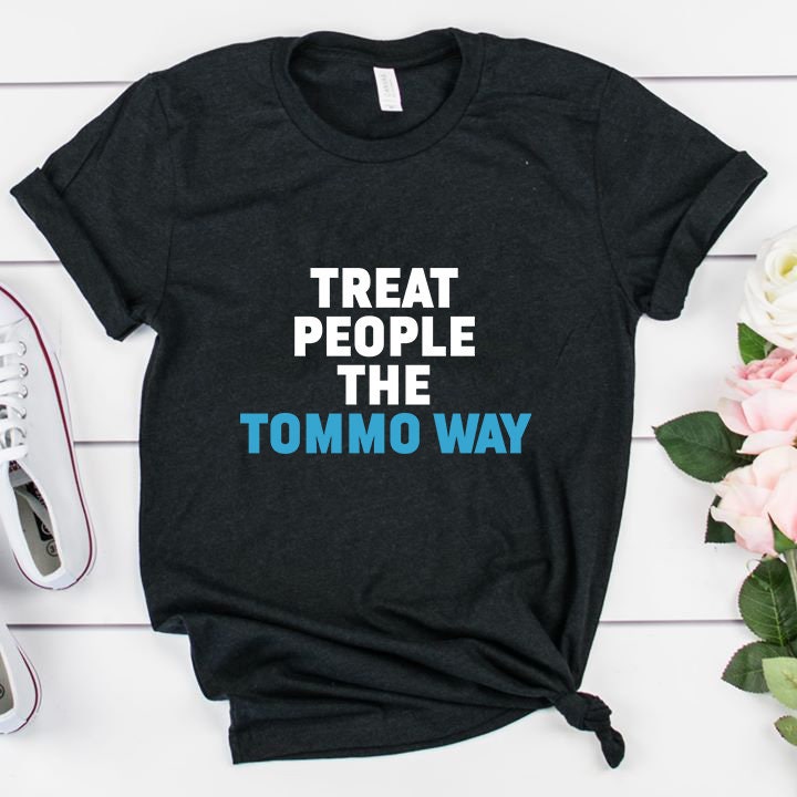 Louis Tomlinson Merch One Direction Shirt The Tommo Way Smile Classic Hoodie  - DadMomGift
