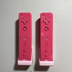 Wiiリモコン壁掛けマウント