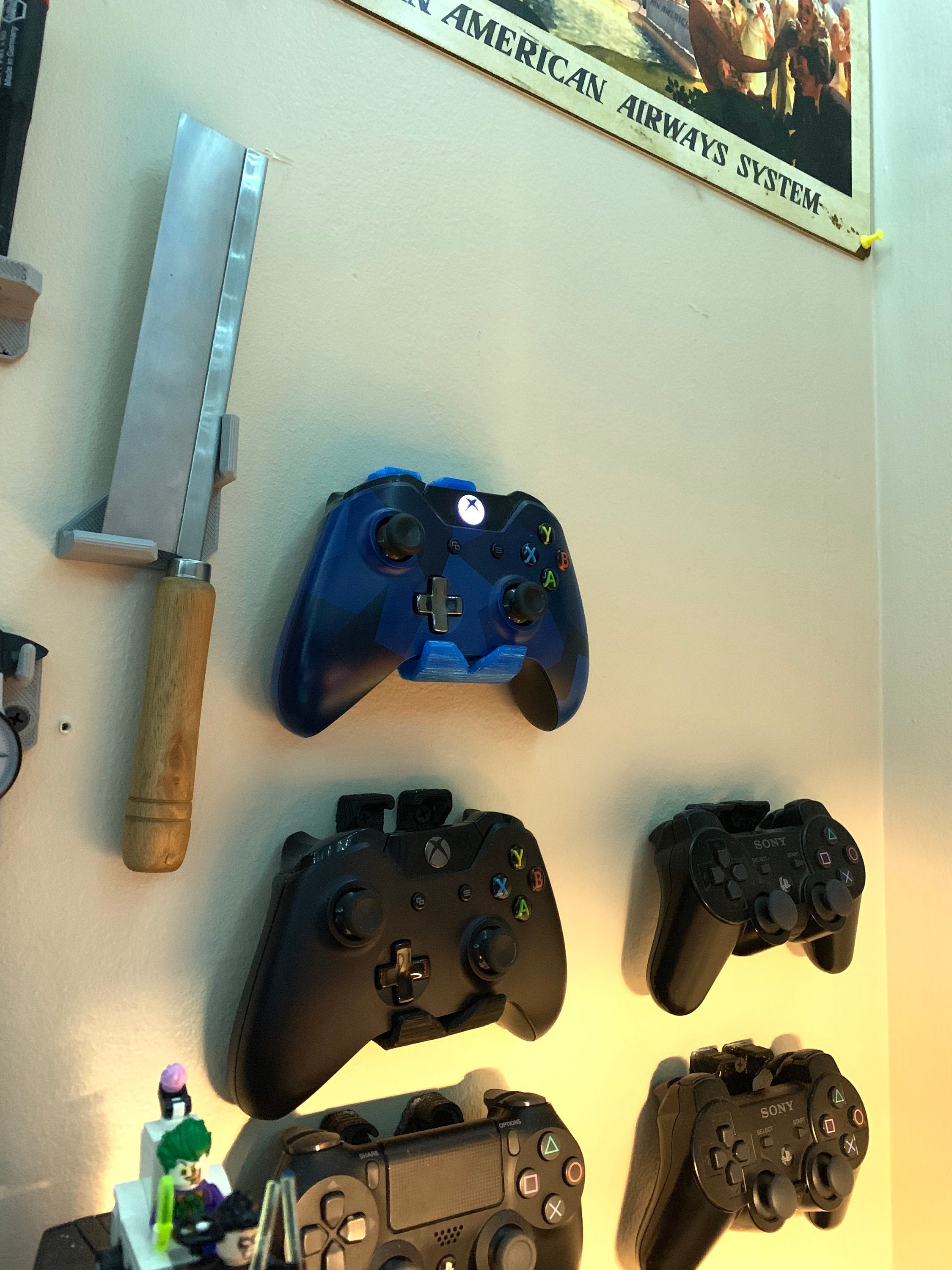 wall mounted xbox controller holder