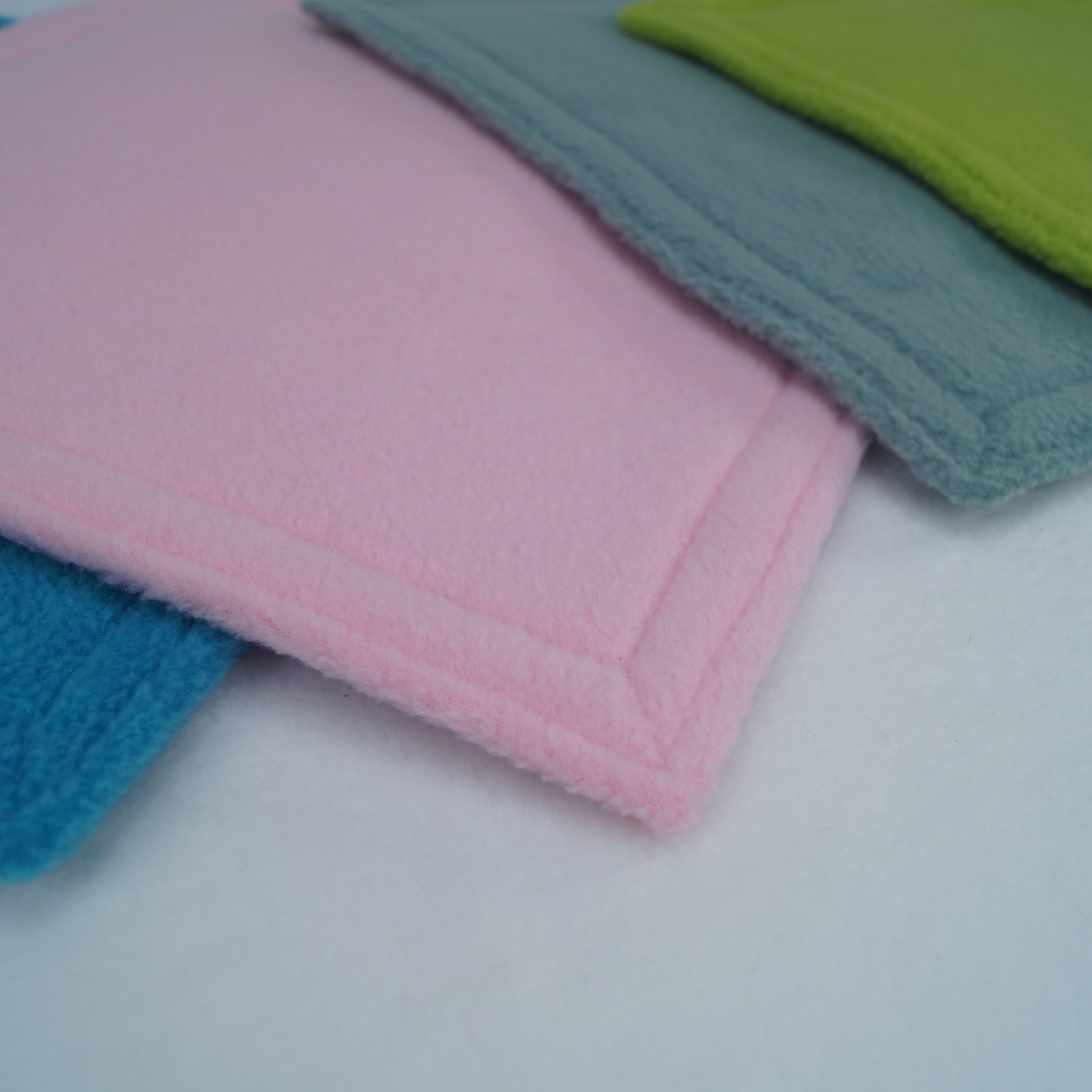 Pee Pad Urineproof Diff. Sizes Large Color Selection for Guinea Pigs