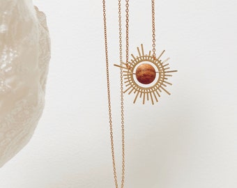 ECLIPSE Bayong & Brass diffuser necklace