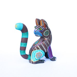 Alebrije oaxaca, wood carved cat, mexican folk art, Mexican folk art