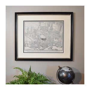 Carte de la ville de Montréal encadrée, carte vintage de Montréal, Canada, des années 1940 - Carte authentique-décor mural vintage