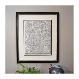 Carte de la ville d’Indianapolis, Carte vintage encadrée Indianapolis, Indiana, Années 1940 - Carte authentique-décor mural vintage