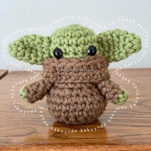 Star Space Friends Baby Alien Baby Yoyo Face Mask and Guardian • handmade crochet amigurumi plush toy doll