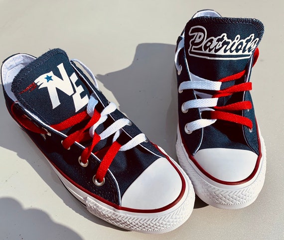 converse patriots sneakers