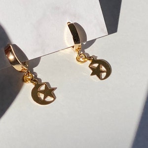 14kt Gold Moon Star Huggie Earrings Gold Star Moon Earrings Celestial Huggies Moon Earrings Gold Star ACOTAR Hoop Book Gift Hypoallergenic