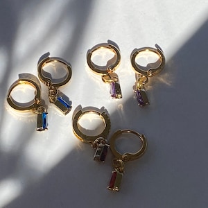 offizielle Gold ACOTAR Ohrringe Cassian Hoops Rhysand Huggies Azriel Kristall ACOMAF Ein Gericht der Dornen und Rosen Schmuck (Paar) Hypoallergen