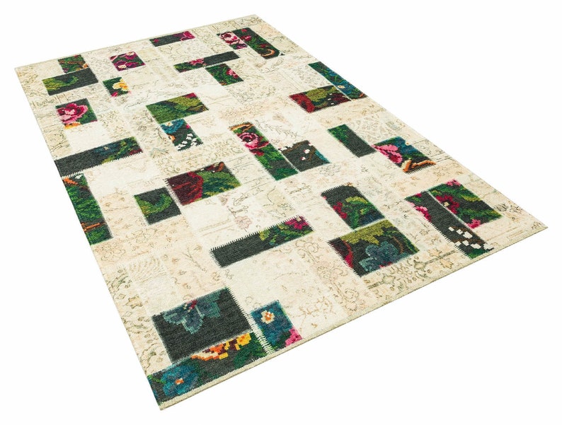 Cream Patchwork Design Rug Floral Patchwork Rug Motto 3705