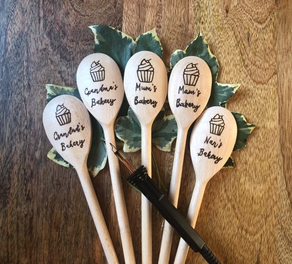 Personnalisé gravé cuillère en bois cuisine de mère mums jour cadeau nanna mum gran