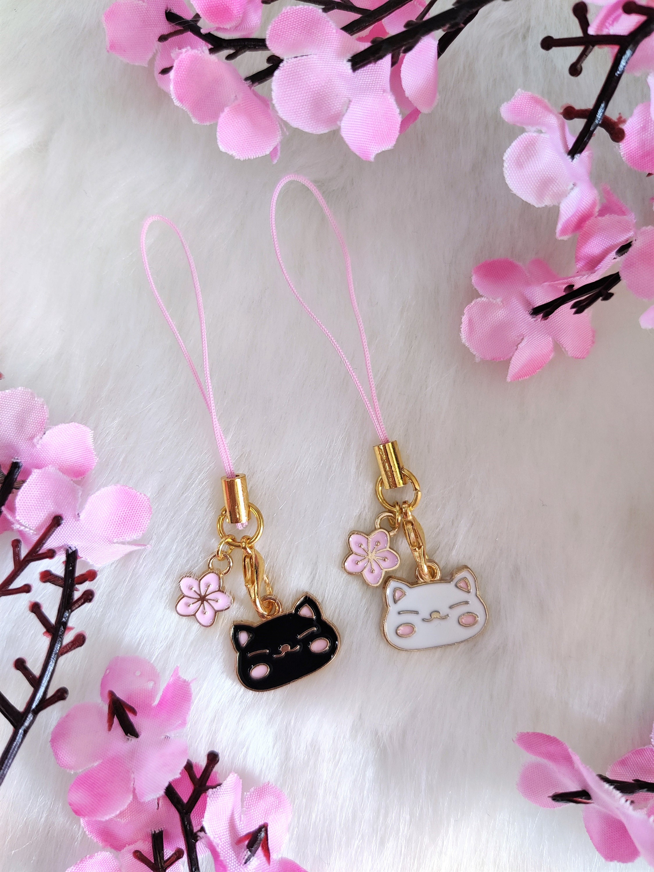  Sopopal 6 Pcs Cat Phone Charm Aesthetic Cell Phone Charm Kawaii  With Handmade Cute Hanging Pendants Decor : Cell Phones & Accessories