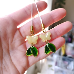 Green Leaf Phone Charm: Plant Lover Keychain
