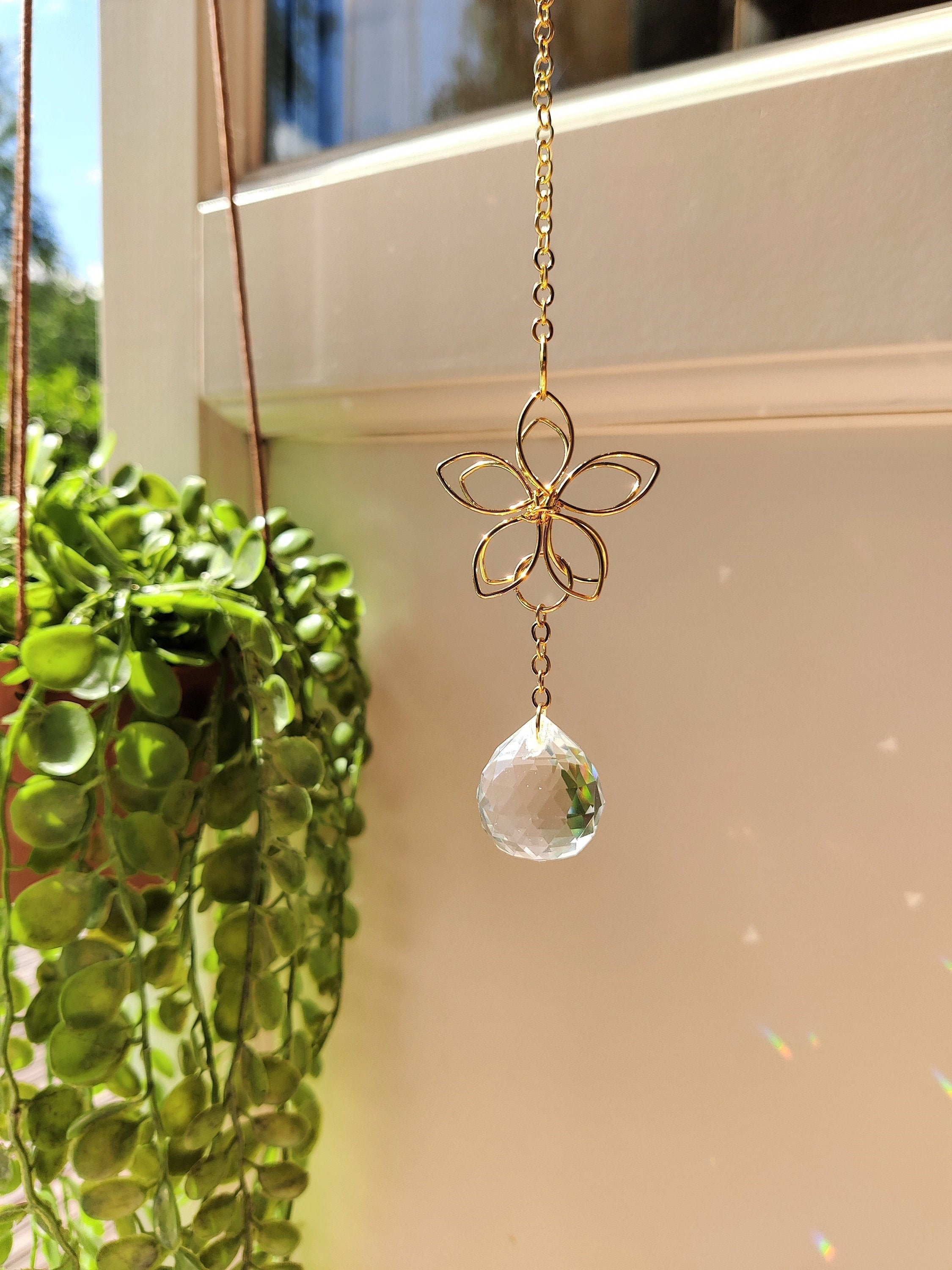 Small Flower Suncatcher - Crystal Prism Suncatcher - Lightcatcher - Rainbow Maker -  - Aurinkosieppari