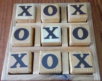 Tic-Tac-Toe-Spiel aus Holz