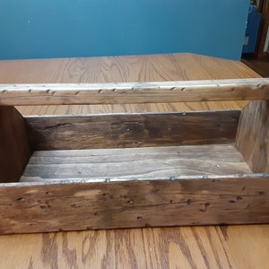 16&quot; Distressed Tool Box