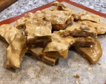 Seafoam Peanut Brittle: Buttery, Crispy, Nutty Treat