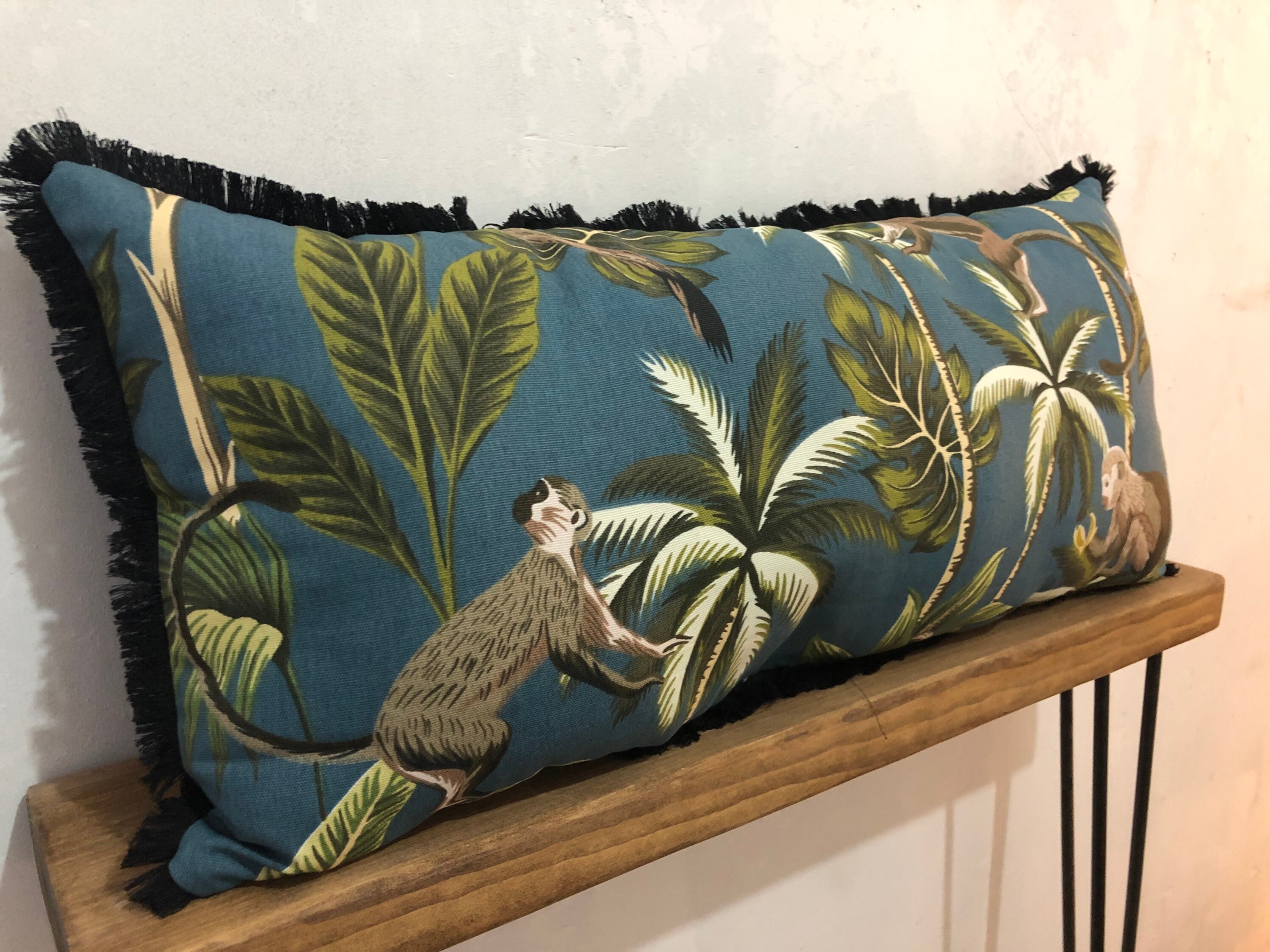 Decoración de lujo tropical mono cojín casa decoración | Etsy