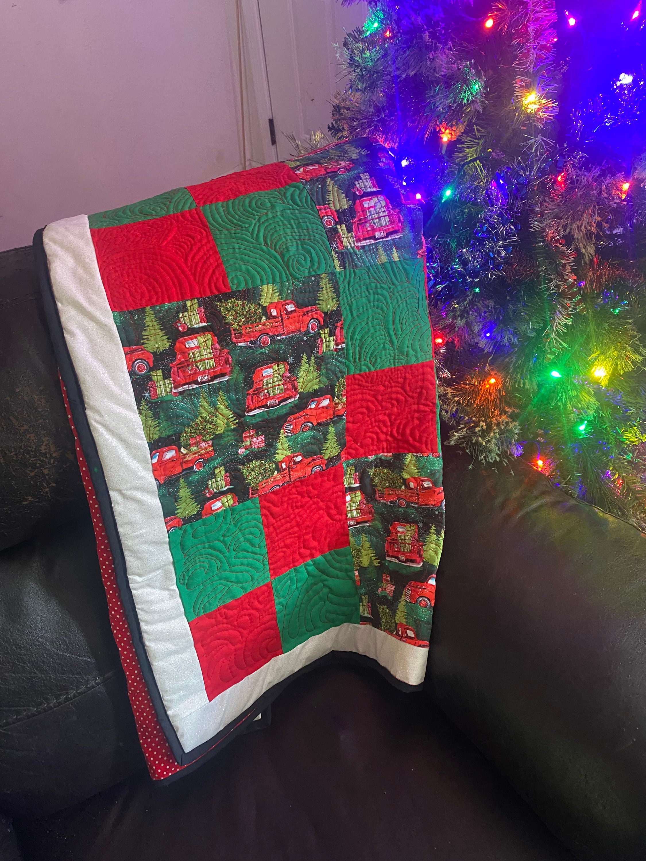 Quilted christmas throws hotsell