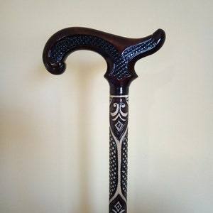 Wood walking cane Hand carved walking sticks Cane gift Luxury walking cane Walking Cane for men Walking stick Cane carved wood walking cane