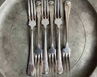 Vintage Forks set of 6 silver plated. 3 prong forks. Cutlery. Flatware