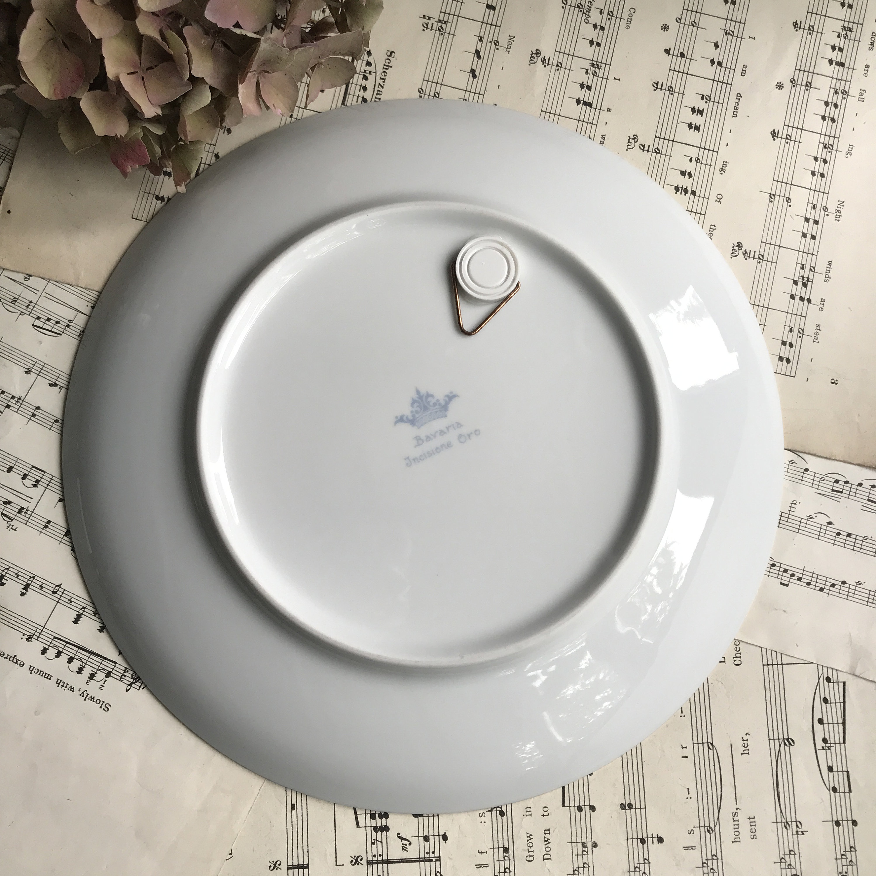 Vintage Bavaria Incisione Oro China Plate - Gilded Collectable