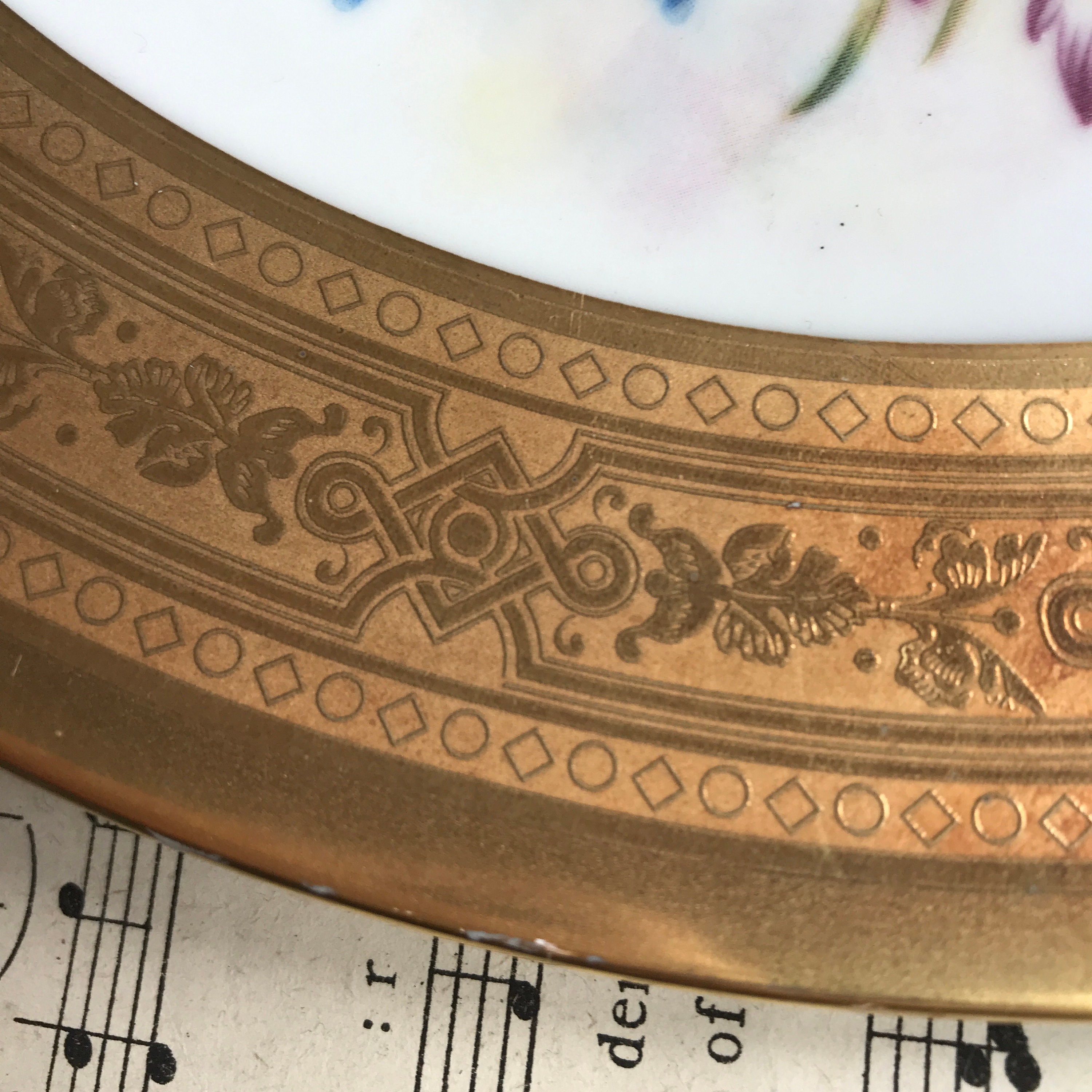 Vintage Bavaria Incisione Oro China Plate - Gilded Collectable