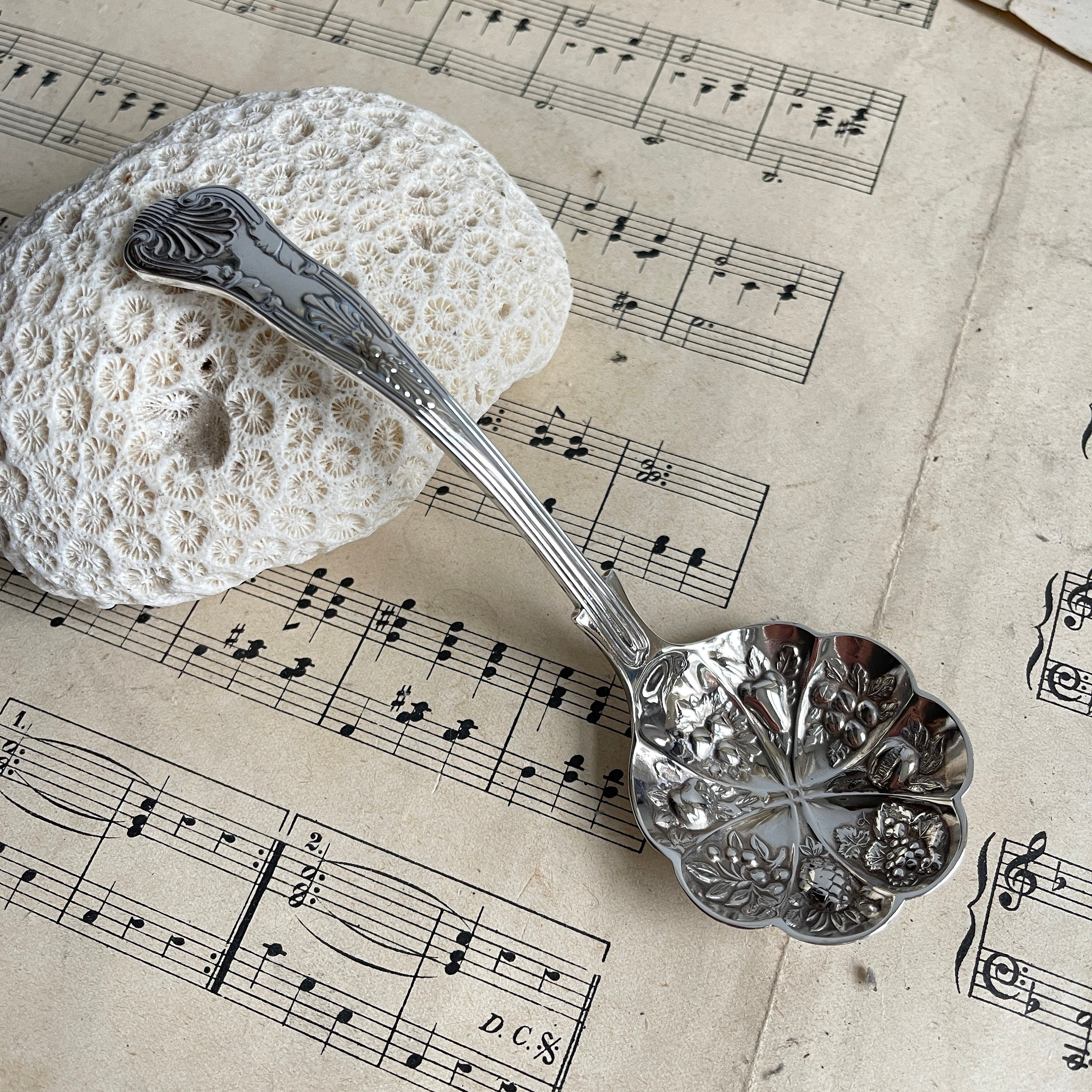 Vintage berry spoon. Kings pattern. Afternoon tea