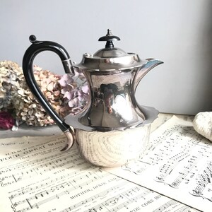 Vintage silver plated tea pot - Downton Abbey - photo props - Shabby Chic