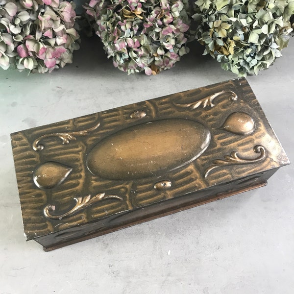 Antique Arts and Crafts, Faux Copper Biscuit Tin. Macfarlane, Lang & Co Tin Container. Storage tin. Collectible. Shabby Chic. 1900's