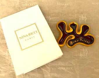 Vintage pin brooch logo clips monogram "Nina Ricci" Paris