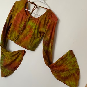 Size S. Bell sleeve Crop top. Earth Tones