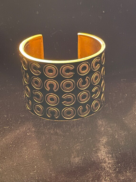 Authentic vintage Chanel cuff from 2001 - image 3