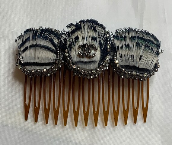 Peigne Chanel plumes