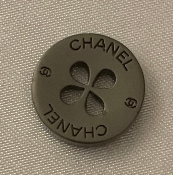 chanel authentic buttons