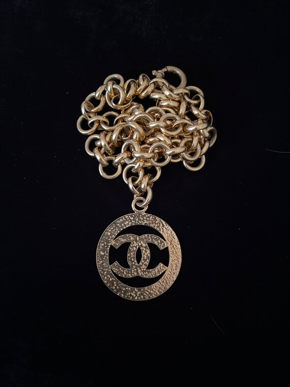 1980s Chanel CC Medallion Pearl Necklace