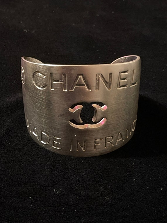 Authentic vintage Chanel cuff 90s - image 1