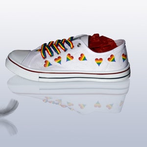Tênis de cano baixo LGBTQ Heart